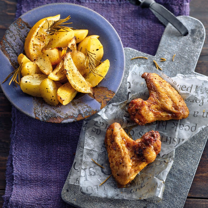 Chicken Wings mit Zitronen-Rosmarin-Kartoffeln
