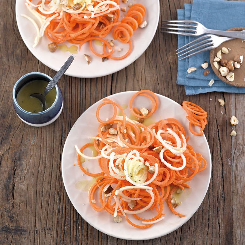 Karotten-Apfel-Salat mit Orangendressing