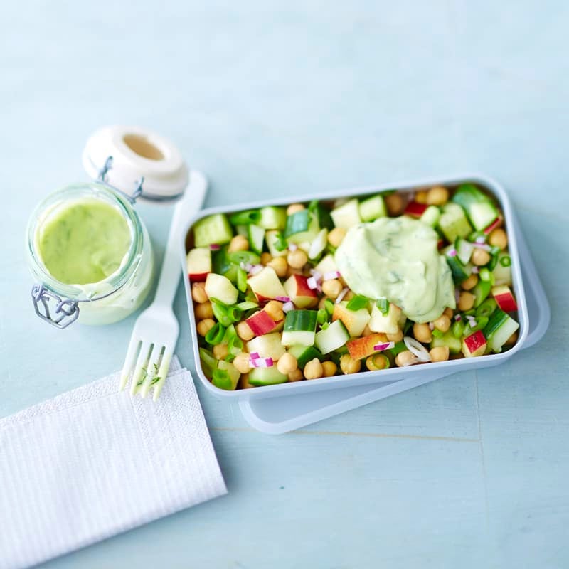 Foto Kichererbsen-Gurken-Salat mit Avocadodressing von WW