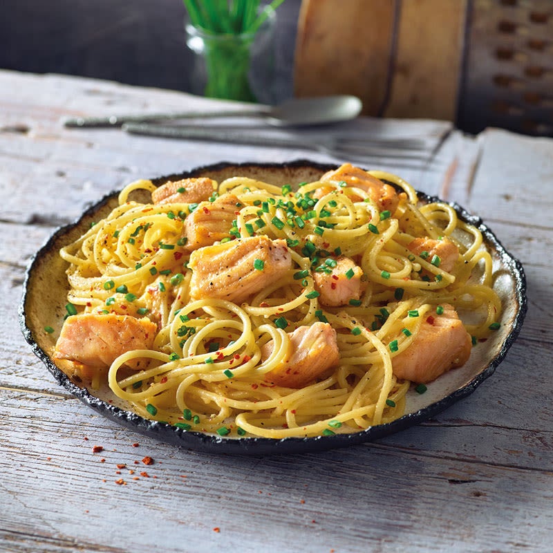 Spaghetti mit Lachs-Carbonara Rezept | WW Deutschland